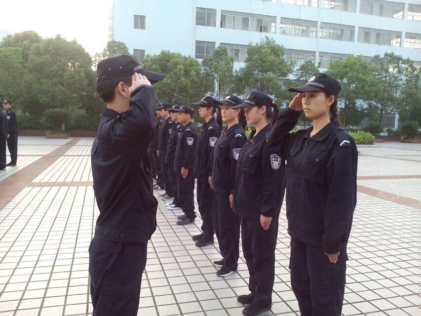 14届授臂章仪式